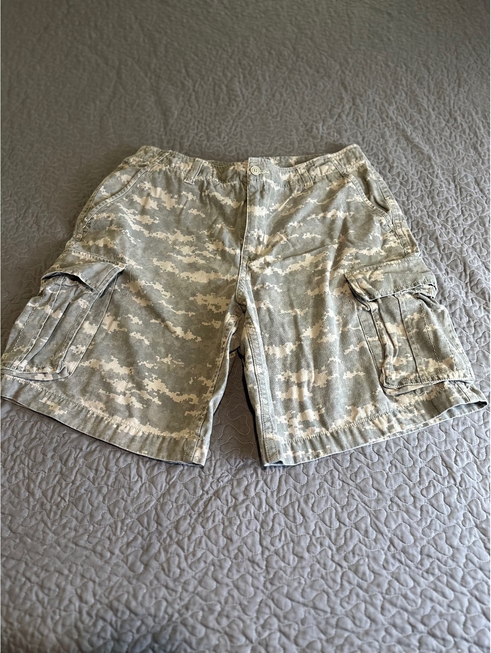 Faded Glory Brown Digital Camo Cargo Shorts Size 36